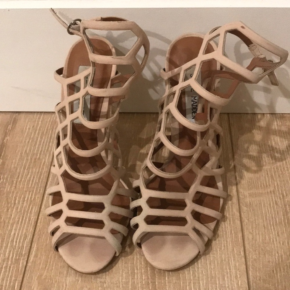 Steve Madden “Slithur” Nude/Blush Caged Heels